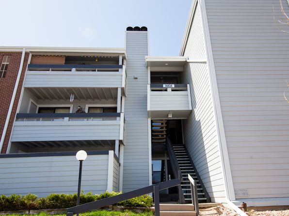ranch homes for sale in aurora co