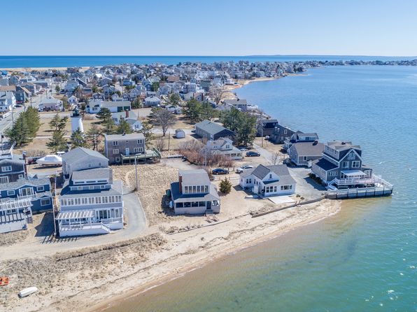 Salisbury Beach Waterfront Homes For 4 Zillow House For
