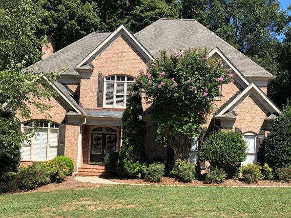 gated-neighborhood-charlotte-real-estate-charlotte-nc-homes-for