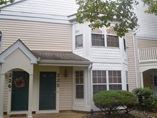 Brand New Carpet Freehold Real Estate Nj Homes For Townhouse For