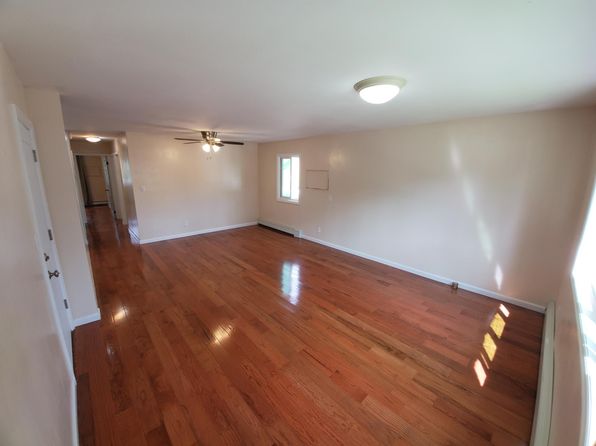 21621 102nd Ave Apt 1 Queens Village Ny 11429 Zillow