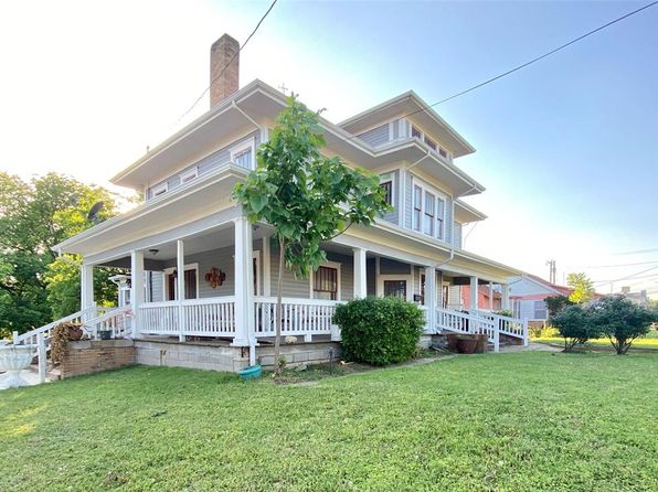 623 N Main St Cleburne Tx 76033 Zillow