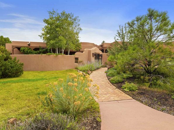 Hacienda Style - Santa Fe Real Estate - 8 Homes For Sale 