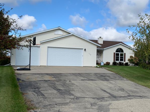 houses for sale mayville wi