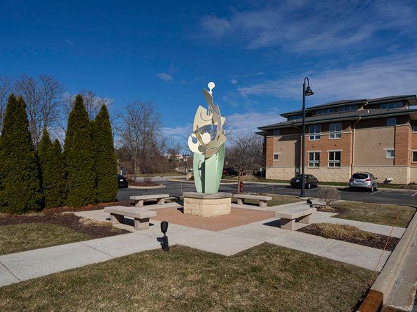 New Berlin WI Condos & Apartments For Sale - 13 Listings | Zillow