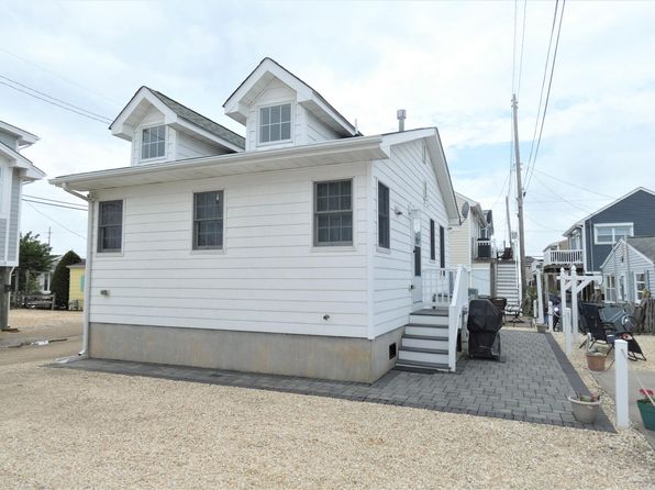 Beach Cottage Lavallette Real Estate 16 Homes For Sale Zillow