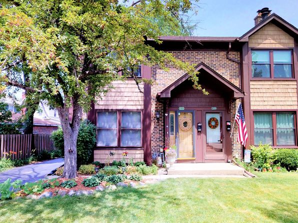 3 Car Brick Garage La Grange Real Estate La Grange Il Homes