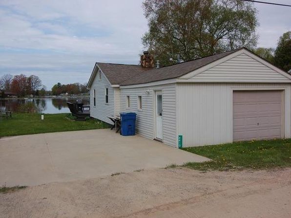 homes for sale on lake lancelot gladwin mi