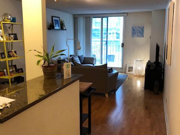 Apartments For Rent in Old Town Chicago | Zillow