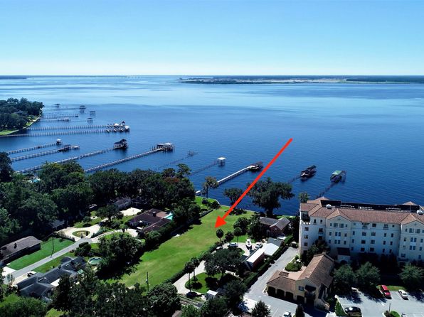 epping forest yacht club condos for sale