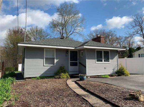 Lake Pocotopaug Real Estate - Lake Pocotopaug East Hampton Homes For