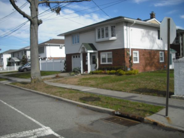 houses for sale howard beach new york