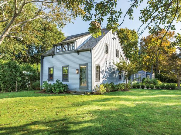 51 Hempstead St Sag Harbor Ny 11963 Zillow