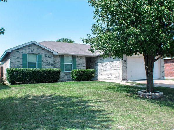 1413 Cherokee Rose Ln Burleson Tx 76028 Zillow