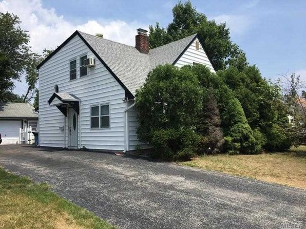 Ranch House - Levittown Real Estate - Levittown NY Homes For Sale | Zillow