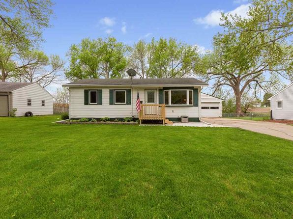 Hudson Real Estate - Hudson IA Homes For Sale | Zillow