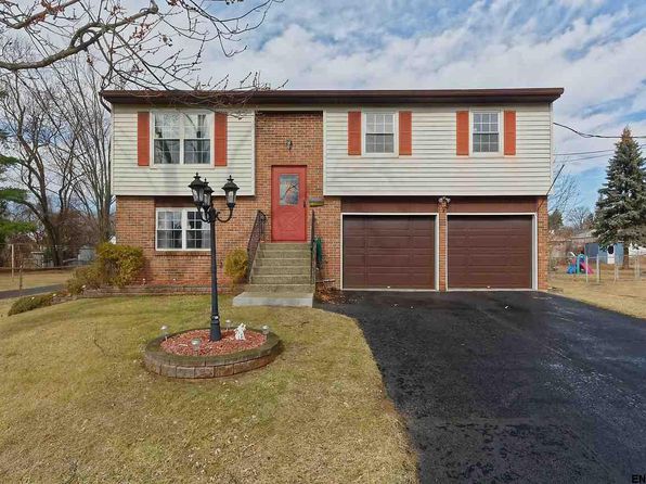 Colonie NY Single Family Homes For Sale - 274 Homes | Zillow