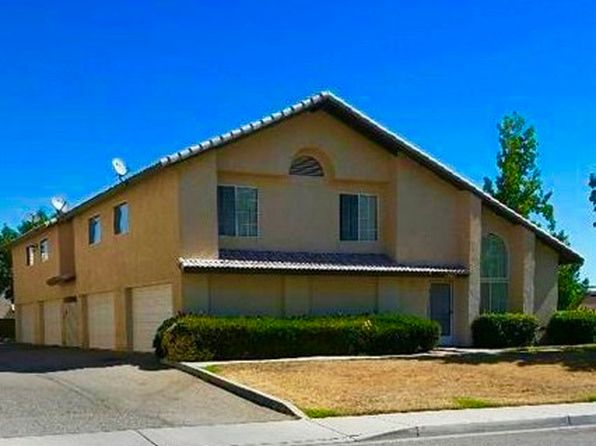 Duplex In Palmdale