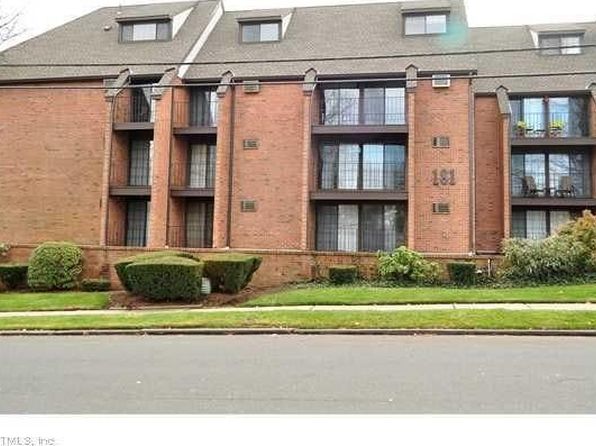 homes for rent west hartford ct