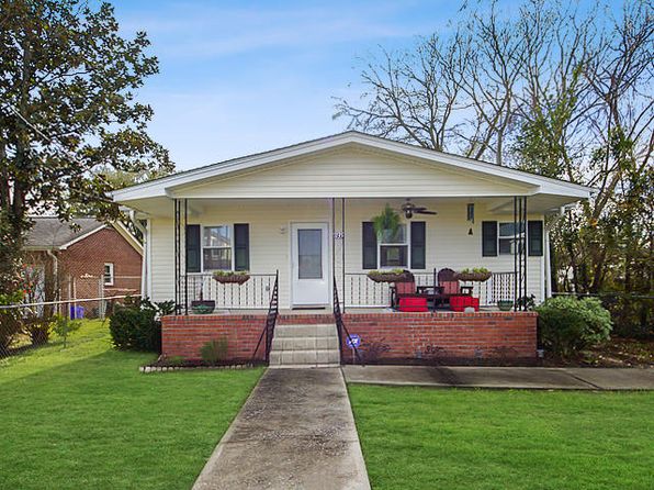 Cottage Style Charleston Real Estate 28 Homes For Sale Zillow