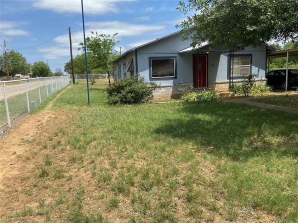 Breckenridge TX Single Family Homes For Sale - 38 Homes | Zillow