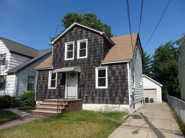 house for sale in elmont