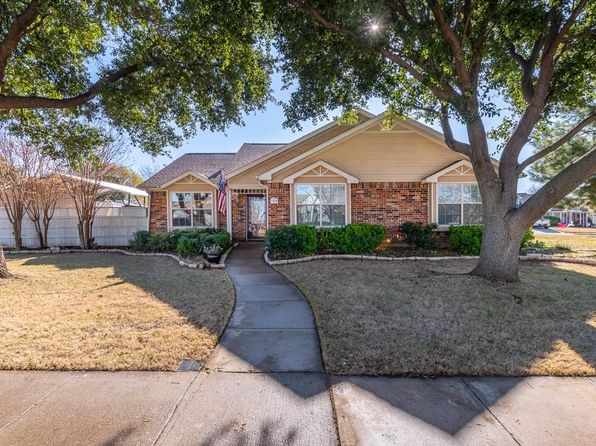 2 Car Garage Lewisville Real Estate 23 Homes For Sale Zillow