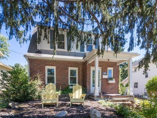 2117 E 29th St Des Moines Ia 50317 Zillow