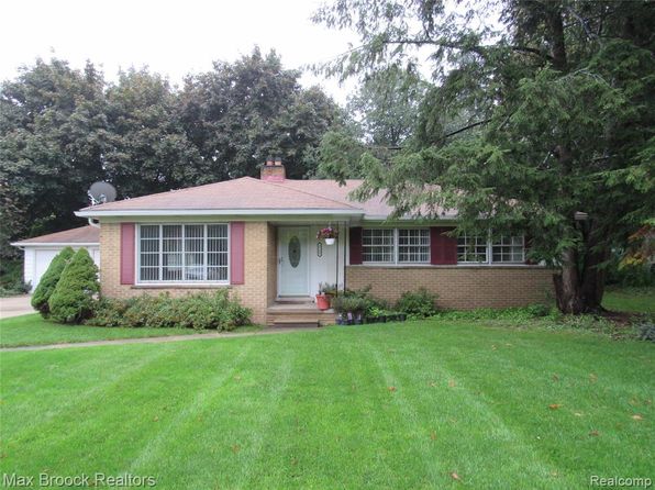 Brick Ranch - West Bloomfield Real Estate - West ...