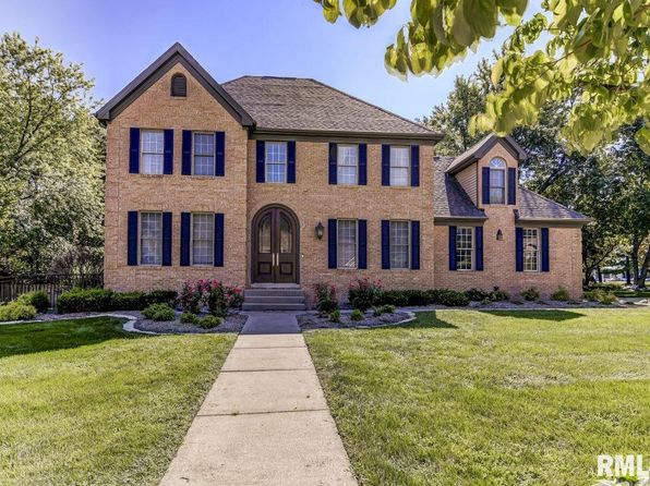800 Fairfax Ct Springfield Il 62702 Zillow