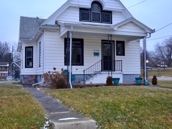Monmouth Real Estate Monmouth Il Homes For Sale Zillow