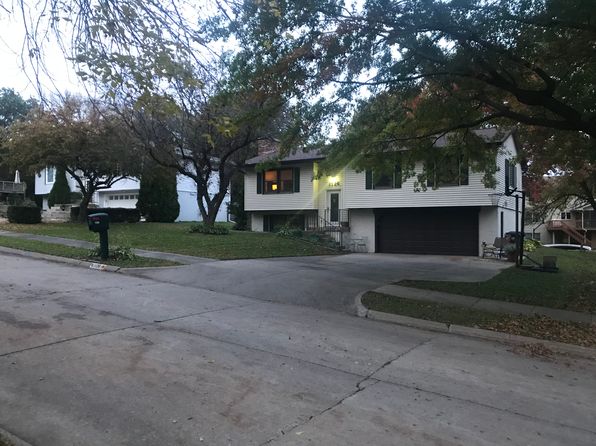 Detached Garage Iowa City Real Estate 10 Homes For Sale Zillow