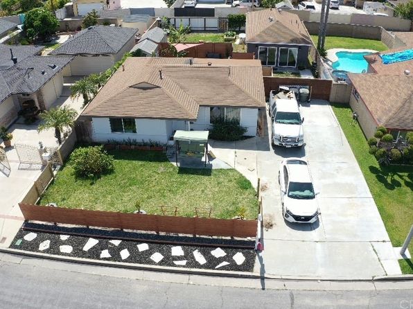 On Large Lot Garden Grove Real Estate 10 Homes For Sale Zillow