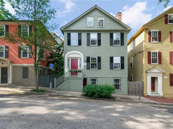 Providence RI Single Family Homes For Sale - 210 Homes | Zillow