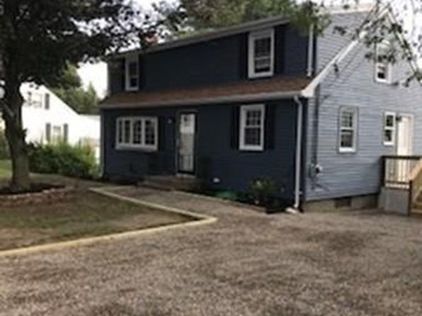 house for sale in stoughton ma