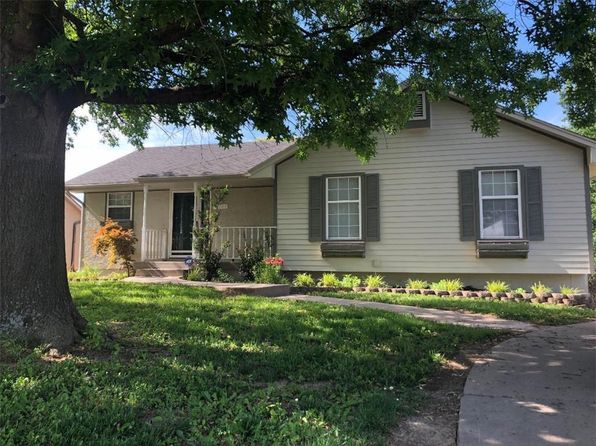 64055 Real Estate - 64055 Homes For Sale | Zillow