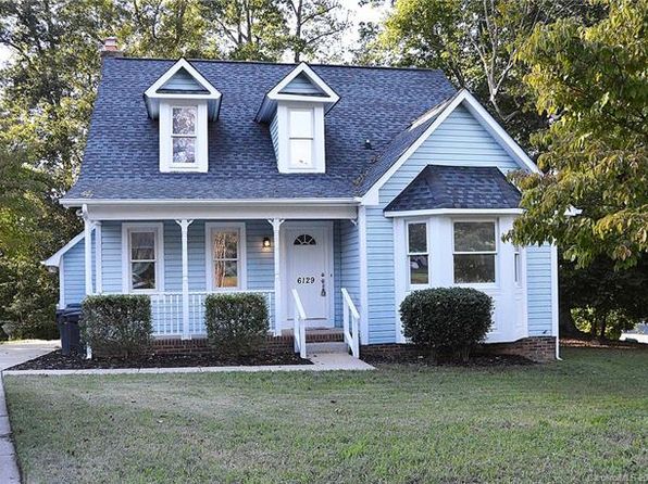 Cape Cod Charlotte Real Estate Nc Homes For Zillow House For
