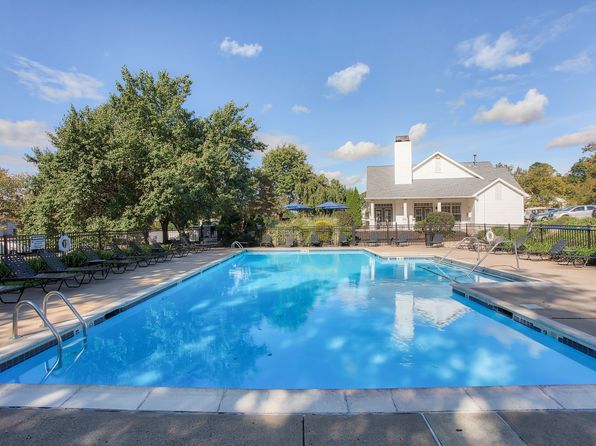 Apartments For Rent in Fox Meadows Cromwell | Zillow