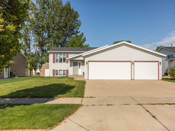 2626 Yorktown Dr Bismarck Nd 58503 Zillow
