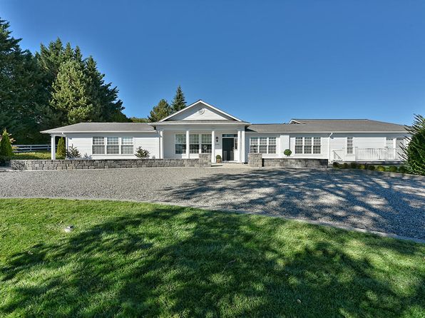 2105 Coker Butte Rd Medford Or 97504 Zillow