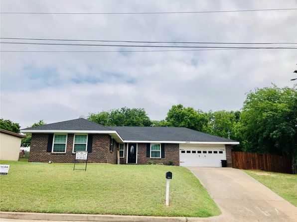 1207 W Water St Weatherford Tx 76086 Zillow