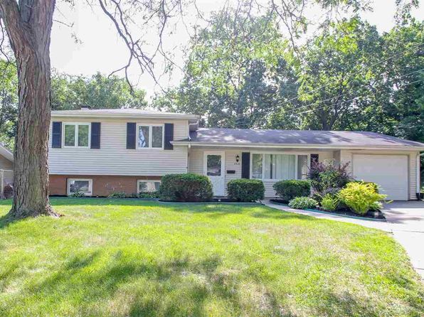 Bettendorf Real Estate - Bettendorf IA Homes For Sale | Zillow
