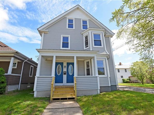 East Providence RI Duplex & Triplex Homes For Sale - 24 Homes | Zillow