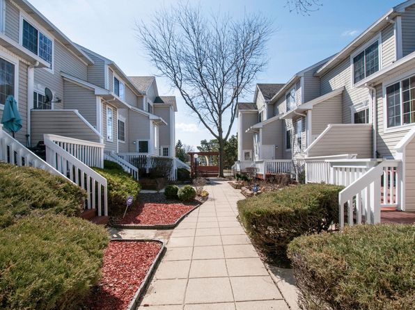 Condos In Bolingbrook