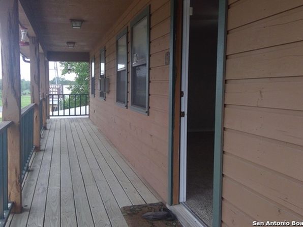 131 Idlewilde Blvd Comfort Tx 78013 Zillow