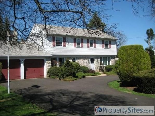 2438 Pine Rd, Huntingdon Valley, PA 19006 | Zillow