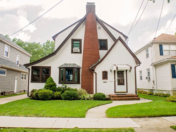 Floral Park Real Estate Floral Park Ny Homes For Sale Zillow