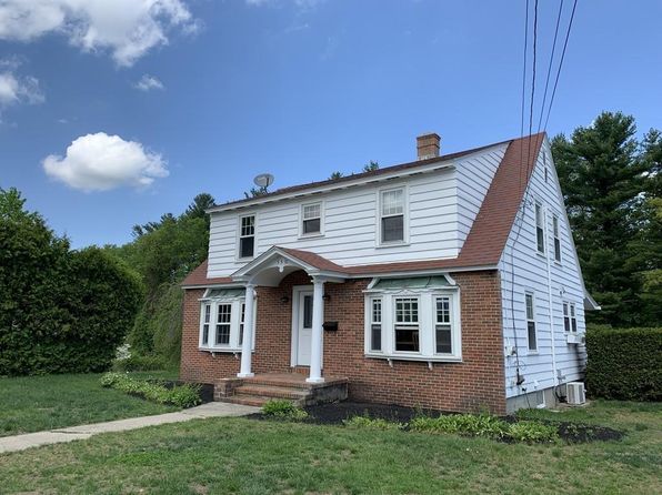 350 Union St Leominster Ma 01453 Zillow