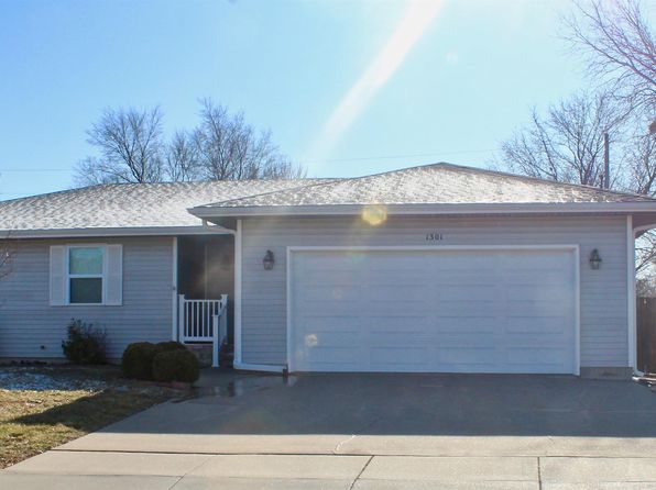 Houses For Rent In Hutchinson Ks 32 Homes Zillow