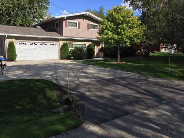 Heated Garage Oshkosh Real Estate Oshkosh Wi Homes For Sale